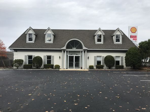 Brantwyn Building: 270 Presidential Drive, Wilmington, DE 19807